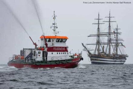 Feuerloeschboot Lutz Zimmermann 1