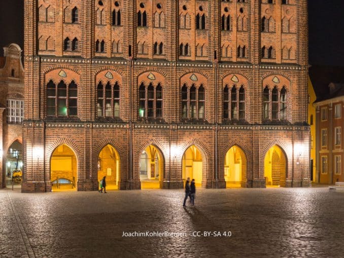 Weihnachtsmarkt Stralsund Rathaus