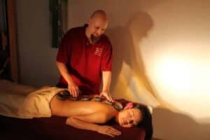 Wellness Hotstone Massage