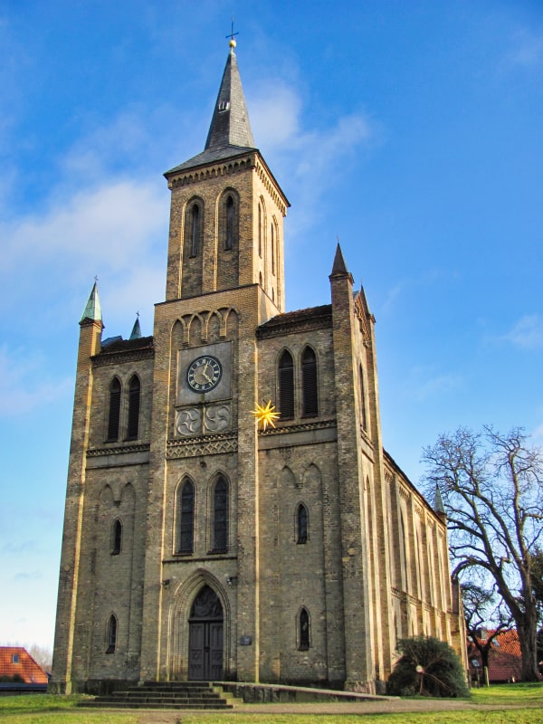 Kirche in Selmsdorf Bild: NordNordWest CC BY-SA 3.0 de