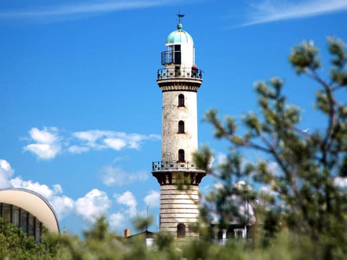 Leuchtturm Warnemünde ☀️ Ostsee Magazin