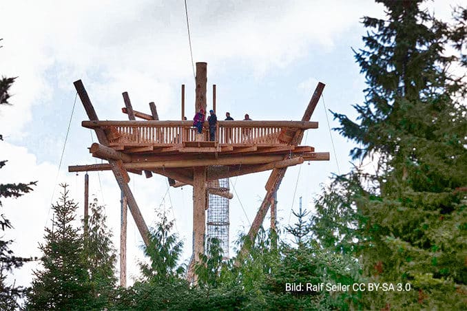 ErlebnisWald Trappenkamp Tower, Hochstand im Wald ErlebnisWald Trappenkamp Tower, Hochstand im Wald