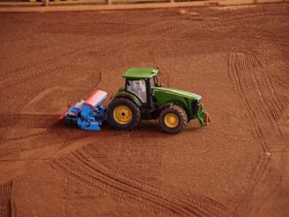 Traktor auf dem Feld, field & fun Miniaturausstellung Sierhagen