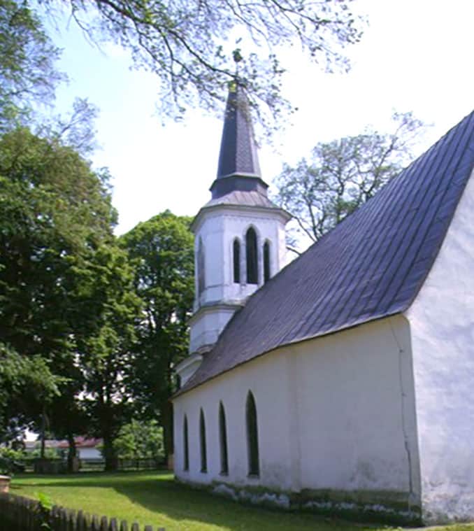 Kirche-Heilige-Maria Urlaub in Karsibór (Kaseburg) Polnische Ostsee 🇩🇪 Deutsche Ostsee