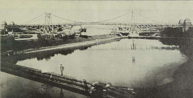 Kaiser-Wilhelm-Brücke_in_Wilhelmshaven_1910_geschlossen