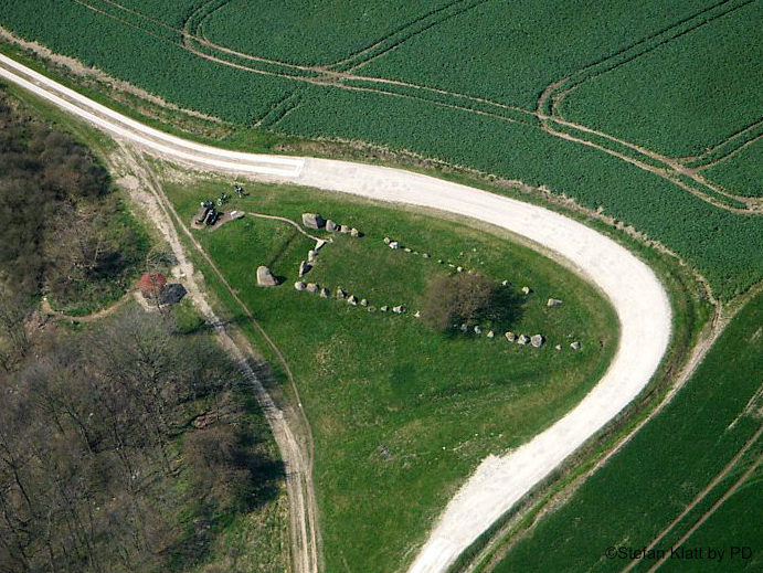 Großsteingrab Riesenberg bei Nobbin