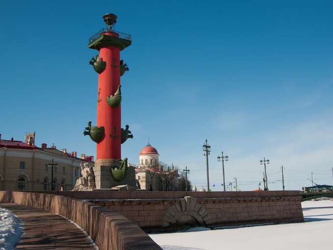 Rostasäulen St Petersburg