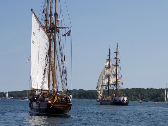 Schiffe auf der Kieler Förde