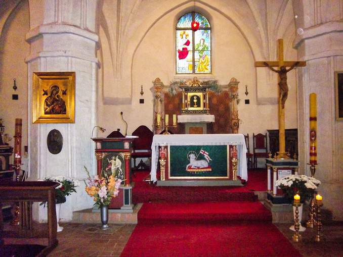 Kapelle St. Gertrud Rügenwalde Altar