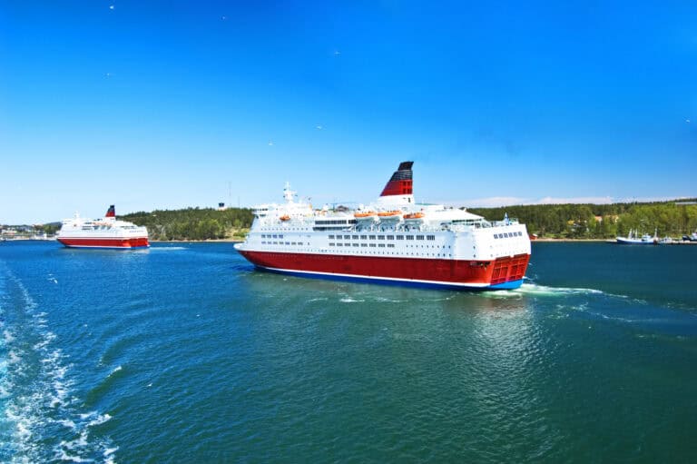 2 Kreuzfahrtsschiffe in der Ostsee