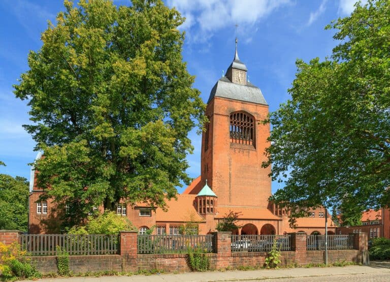 Petruskirche Kiel-Wik