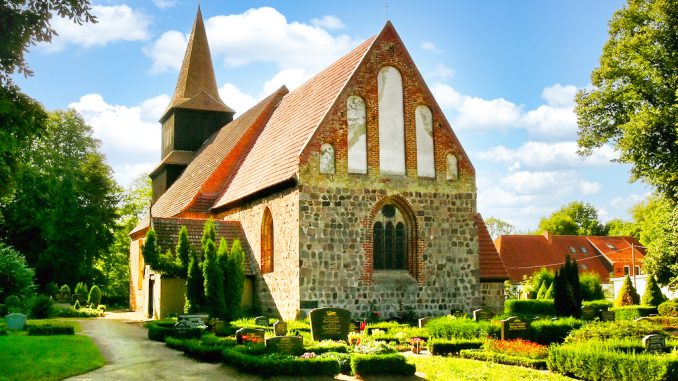 Dorfkirche Blankenhagen