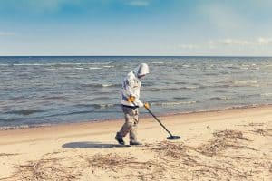 Metalldetektor am Strand