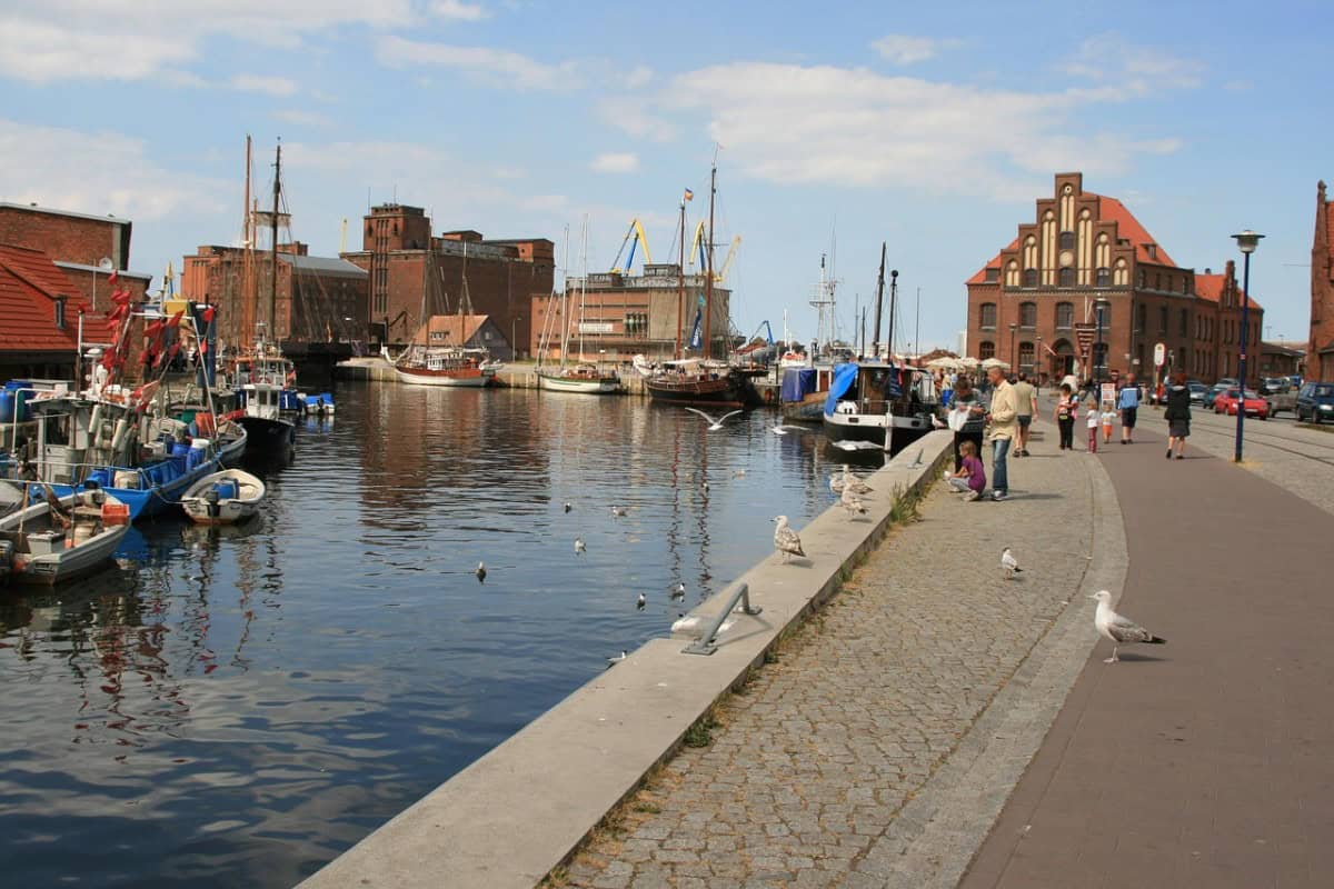 Ostsee Urlaub in der Hansestadt Wismar Hafen von Wismar