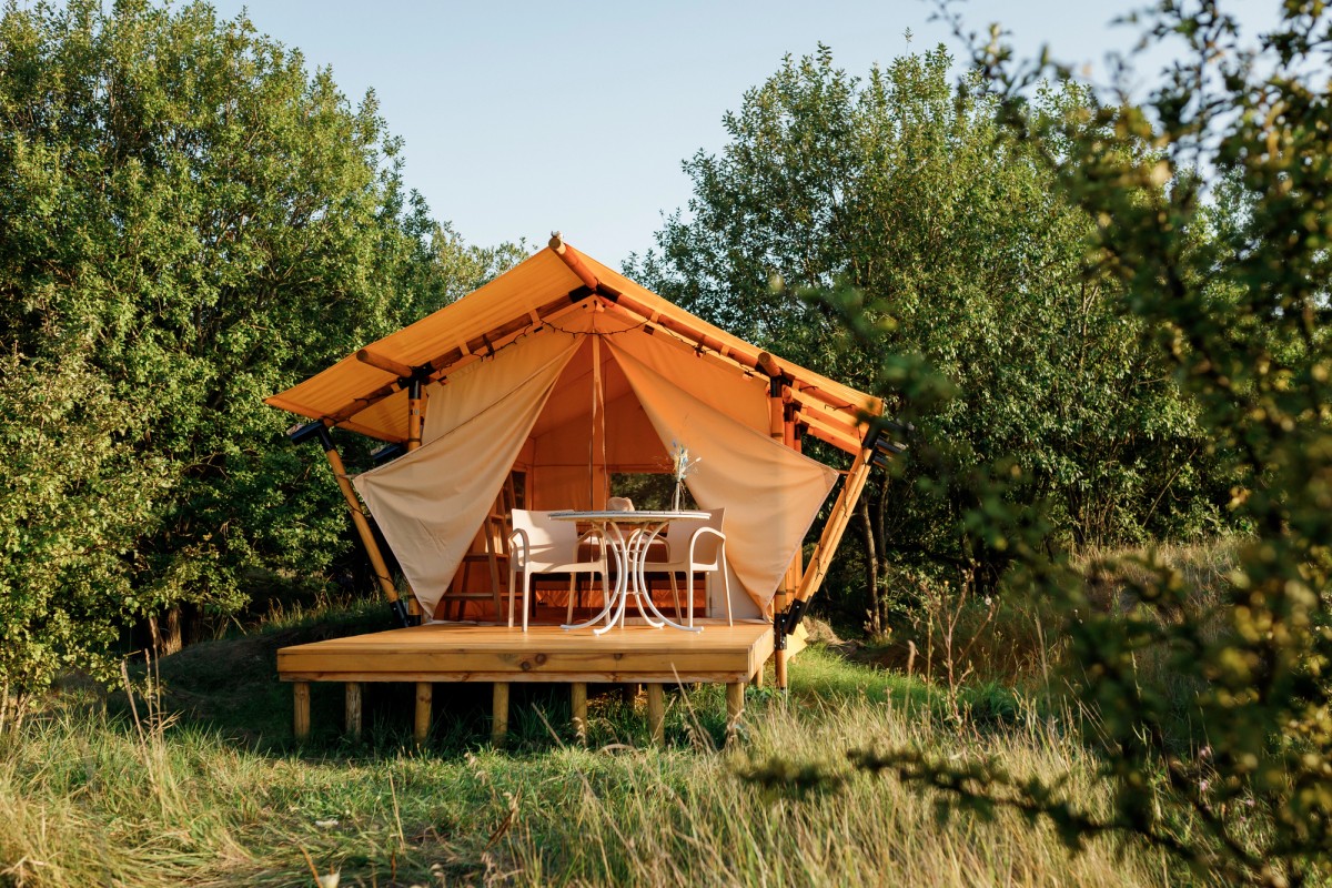 Glampingzelt im Grünen