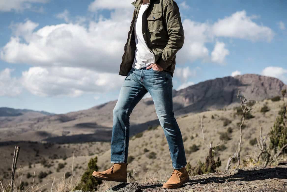 Stylishe Hosenmode für qualitätsbewusste Männer Jeanshose Mann Outdoor