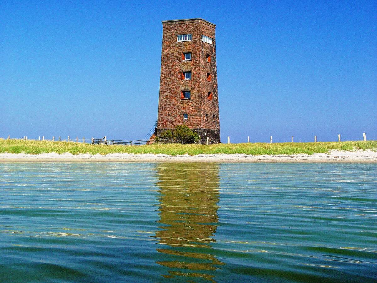 Insel Ruden: Geschichte, Natur und Besuch im Bodden Der Turm der Insel Ruden