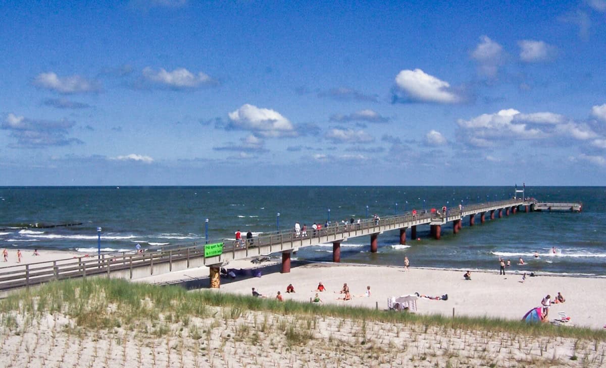 Seebrücken an der Ostsee Seebrücke Zingst